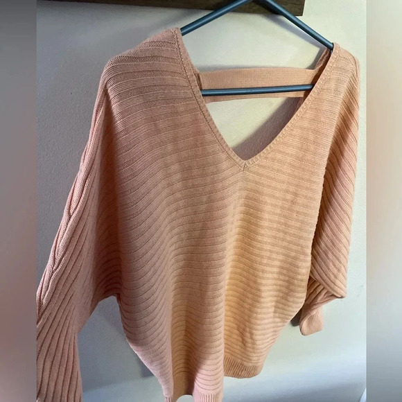 Soho New York and Company light pink sweater size Large - Picture 2 of 4